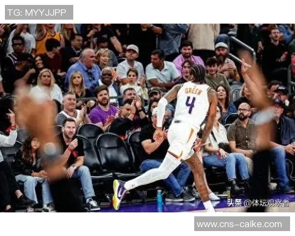 布克砍下41分武切维奇贡献24分6篮板太阳轻取公牛